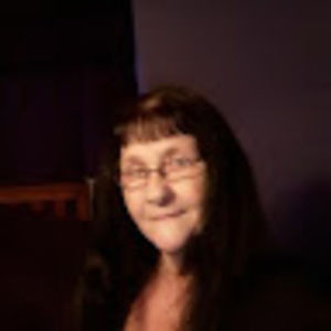 Meet your Posher, Suzanne